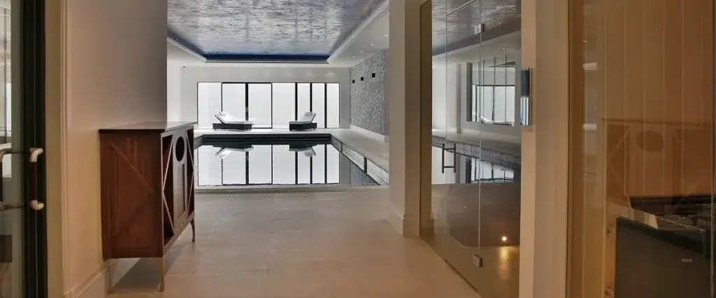 Spa area with swimming pool, steam room and sauna