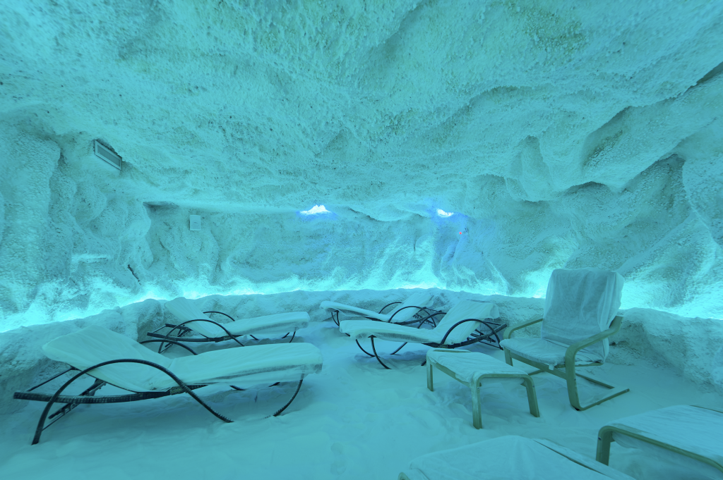 Speleotherapy natural salt cave 